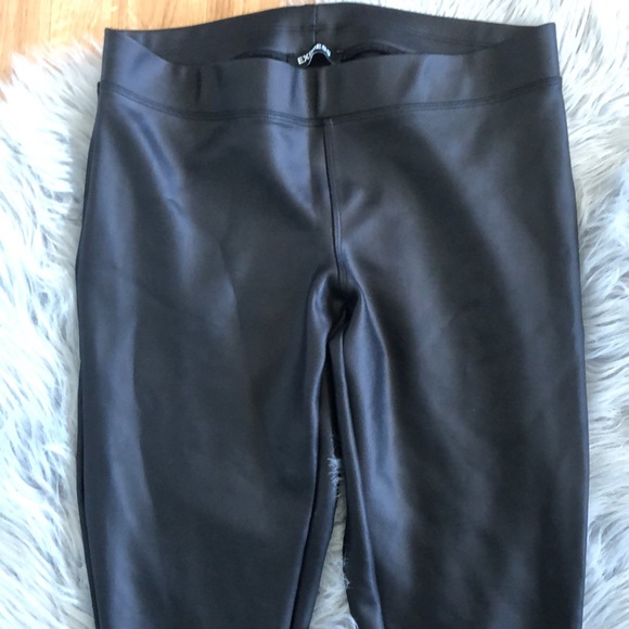 Express faux leather leggings - Picture 2 of 8